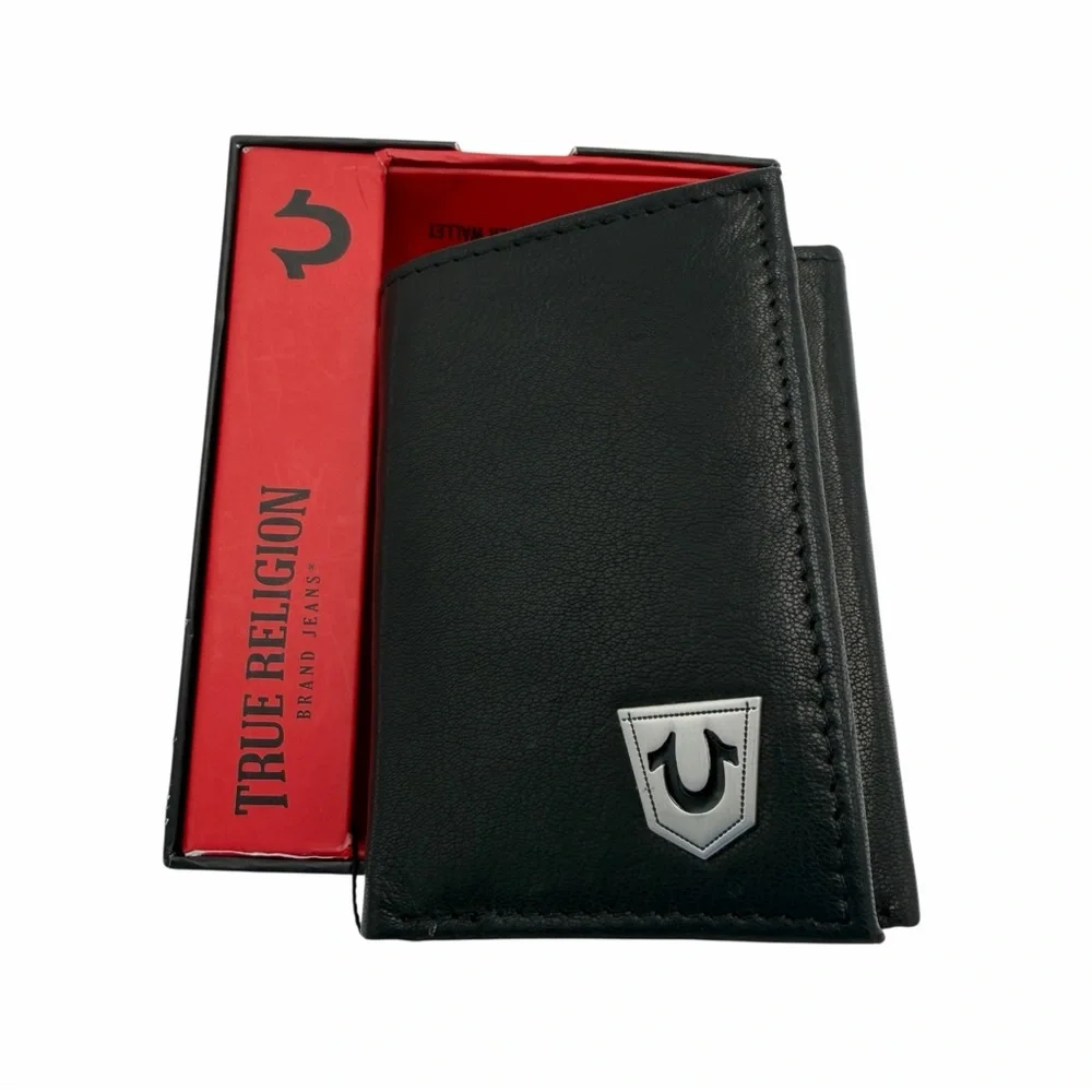 True Religion Genuine Leather RFID Wallet Black Trifold Silver Logo Plaque NIB